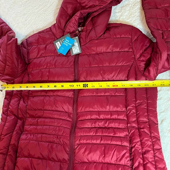 Winter puffer packable long coat by Primark. Red. Large size. - Picture 8 of 10